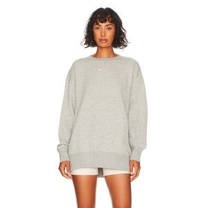 Nike Women’s Oversized Sweatshirt XS
